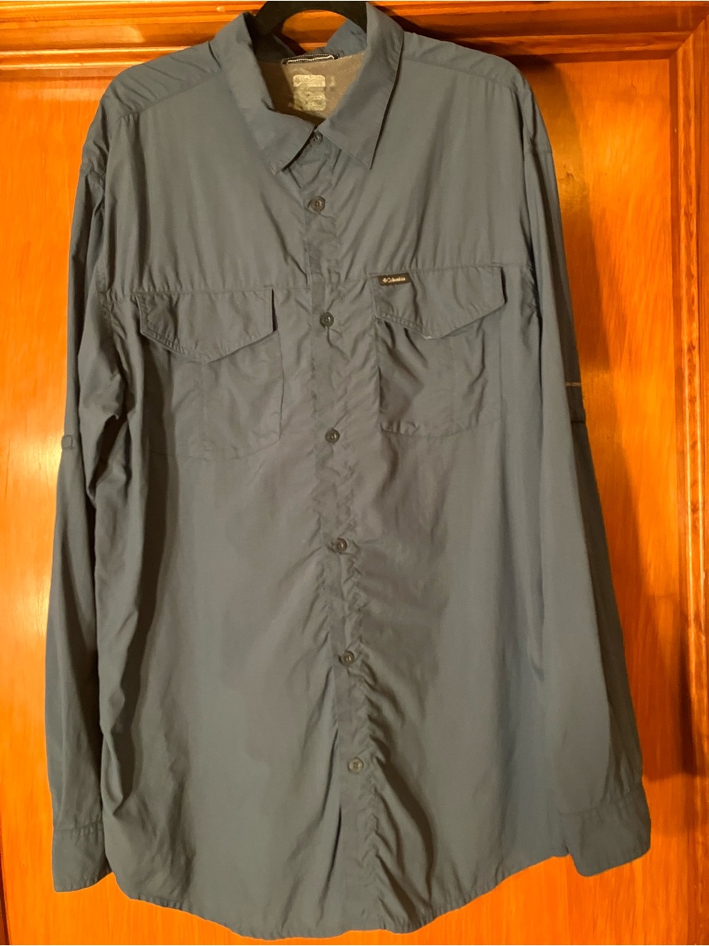 Columbia’s Men's Navy Lightweight Button-Up Shirt Jacket